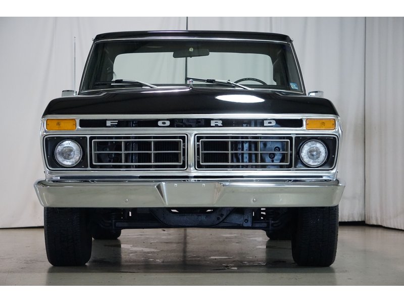 ford f100 xlt pickup