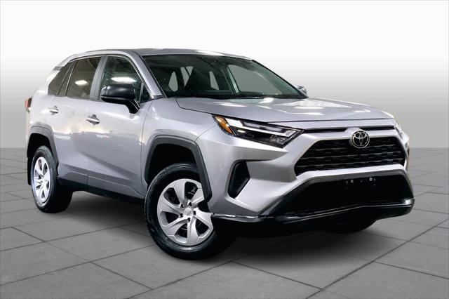 2023 toyota rav4 le