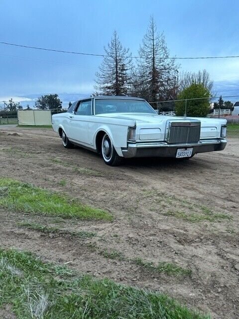 custom 460/365hp v8 automatic 2 door hardtop continental