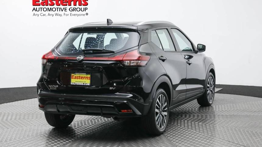 2023 nissan kicks sv