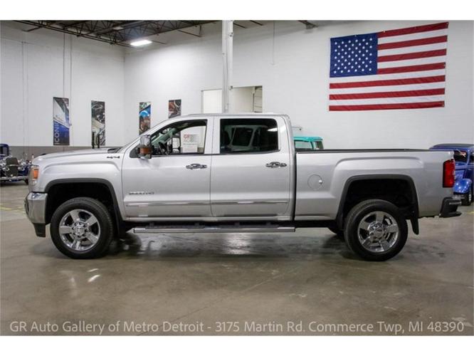 2015 gmc sierra in kentwood, michigan