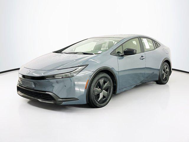 2023 toyota prius le