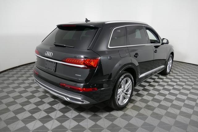 2022 audi q7 55 premium
