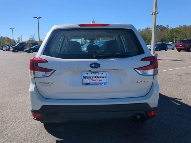 2019 subaru forester base