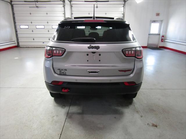 2022 jeep compass trailhawk