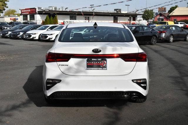 2019 kia forte lxs