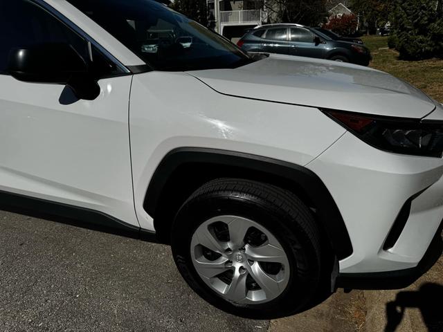 2022 toyota rav4 le