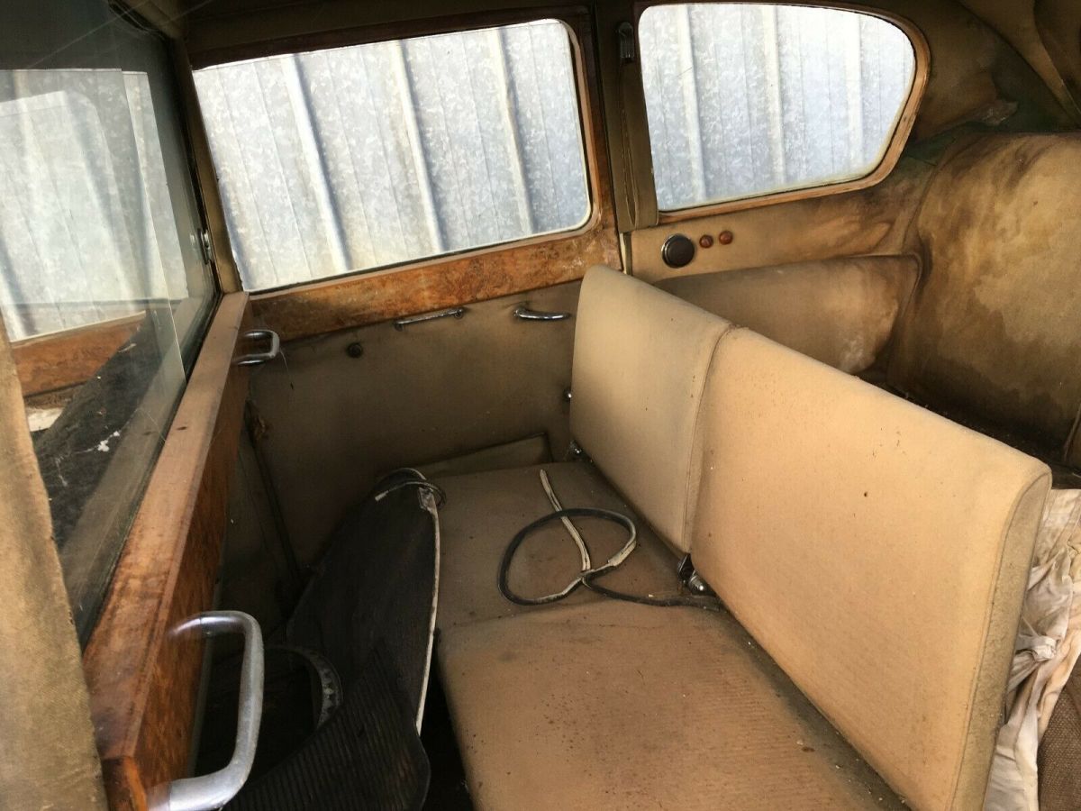 austin princess vanden plass saloon 1976