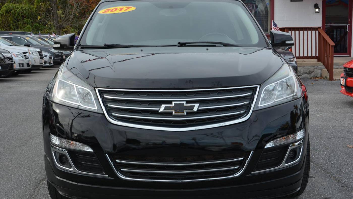 2017 chevrolet traverse lt