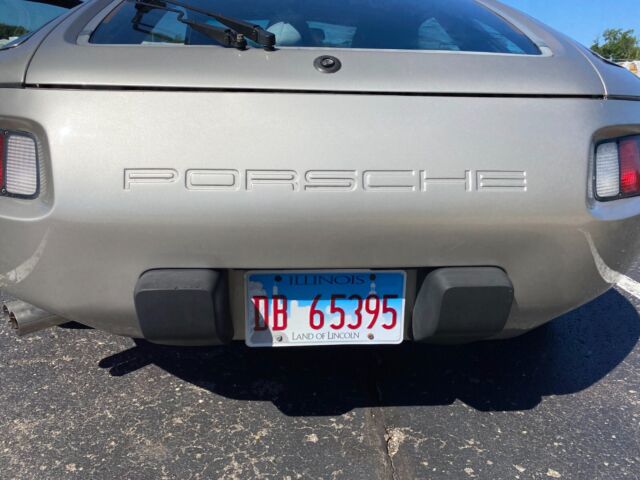 1981 porsche 928, silver automatic great condition!