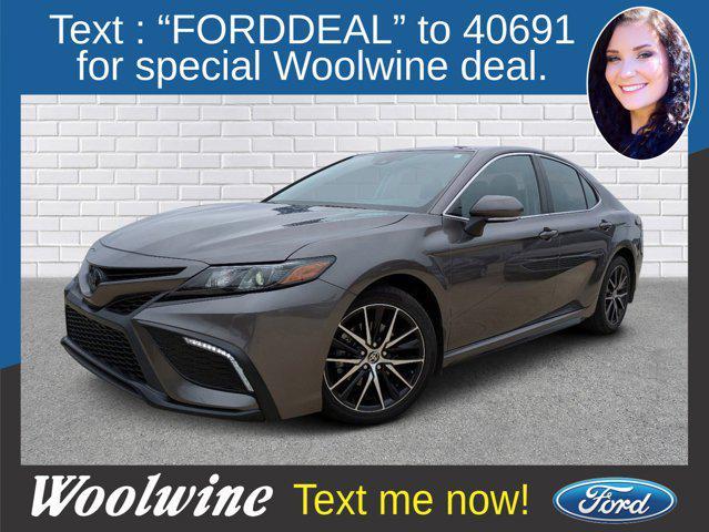 2023 toyota camry se