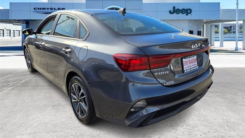 2022 kia forte lxs