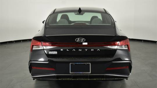 2024 Hyundai Elantra