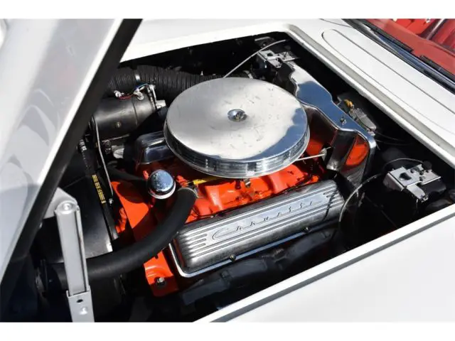 1958 chevrolet corvette, 4 speed, great colors, amazing driver!