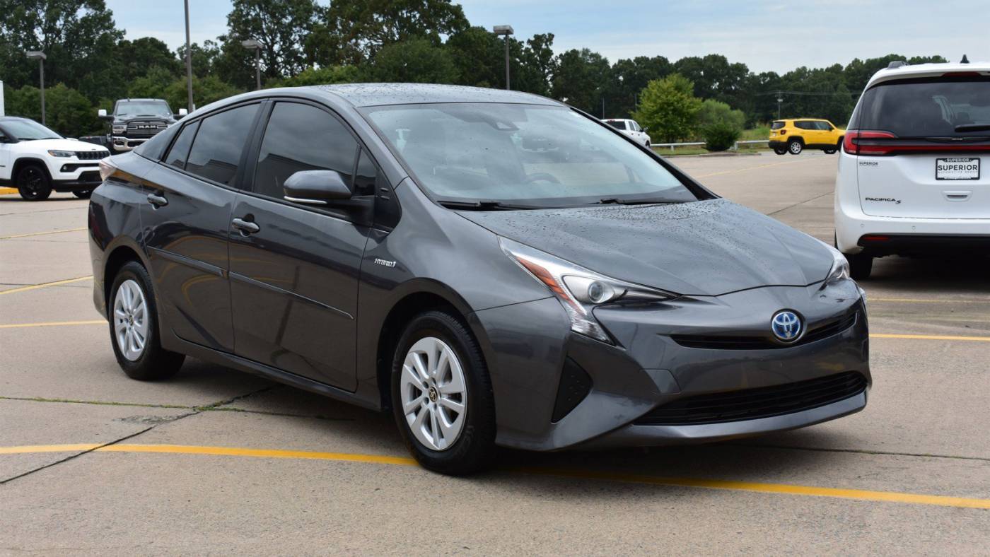 2017 toyota prius two