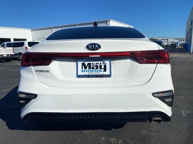 2021 kia forte lxs