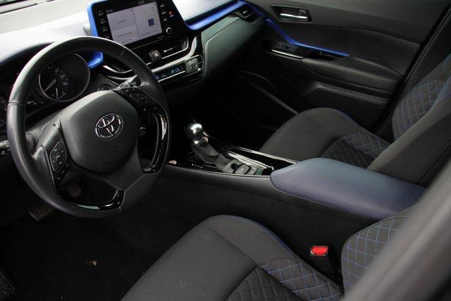 2022 toyota c-hr limited