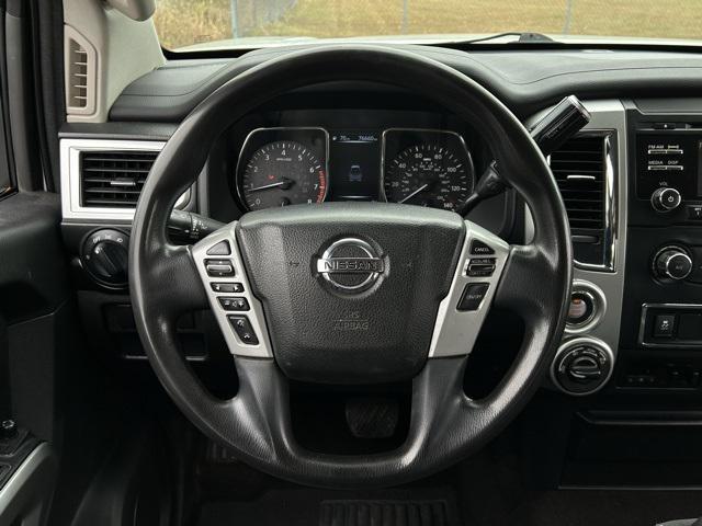 2018 nissan titan xd sv