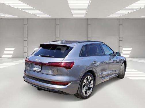 2023 audi e-tron