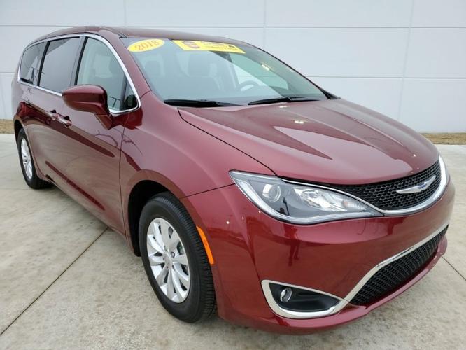 used 2018 chrysler pacifica touring plus muncie, in 47303 for sale in muncie, indiana