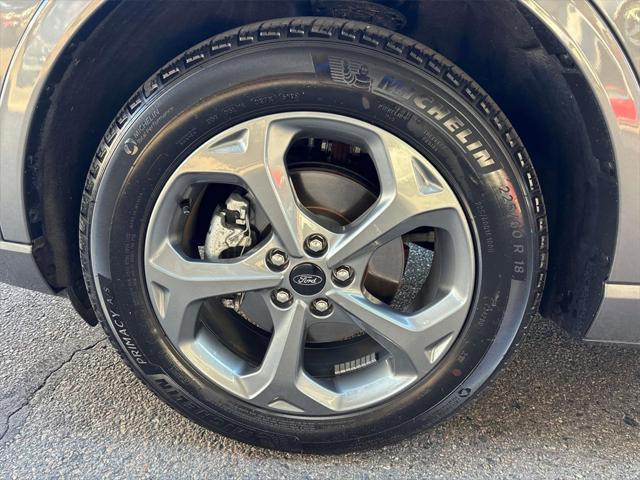 2023 ford escape st-line select