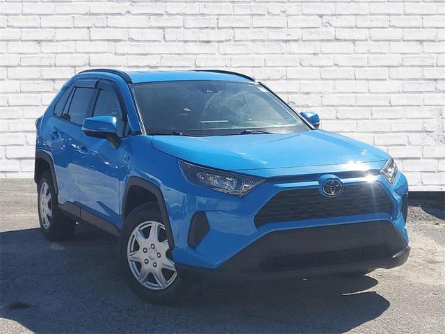 2020 toyota rav4 le