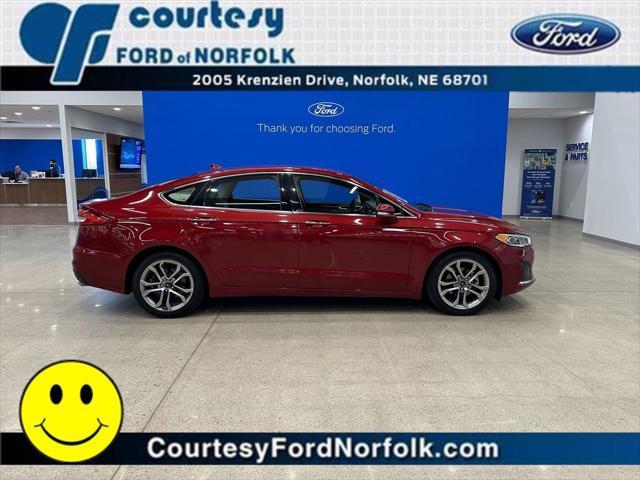 2019 ford fusion sel