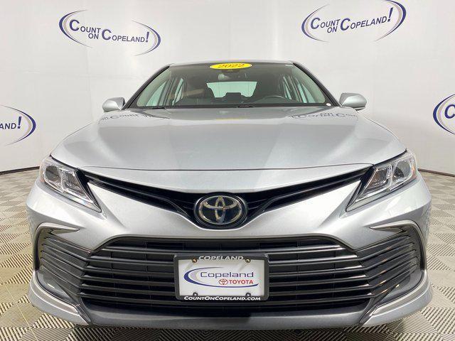 2022 toyota camry le