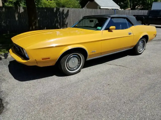1973 ford mustang convertible 1 owner