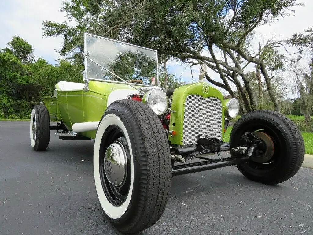 350 v8 auto new suspension fully restored show quality!