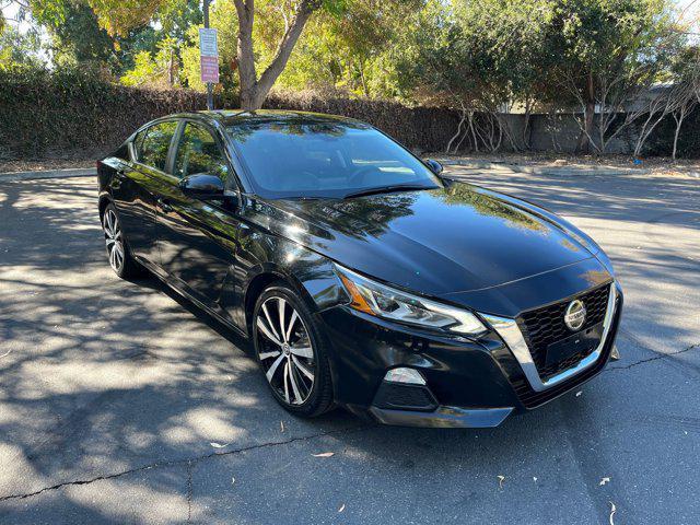 2022 nissan altima sr fwd