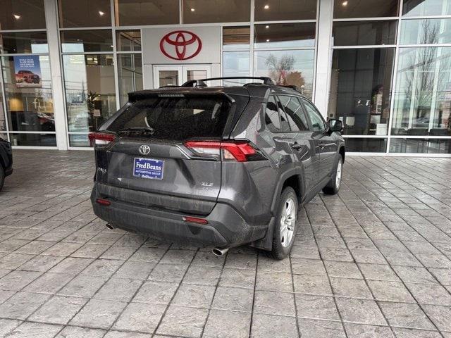2021 toyota rav4 xle