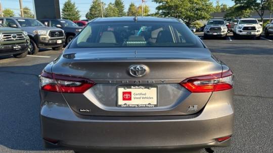 2023 toyota camry le