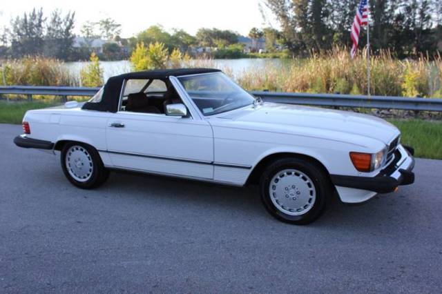 1988 mercedes-benz 560-class 560 sl 2dr convertible 90477 miles white convertibl