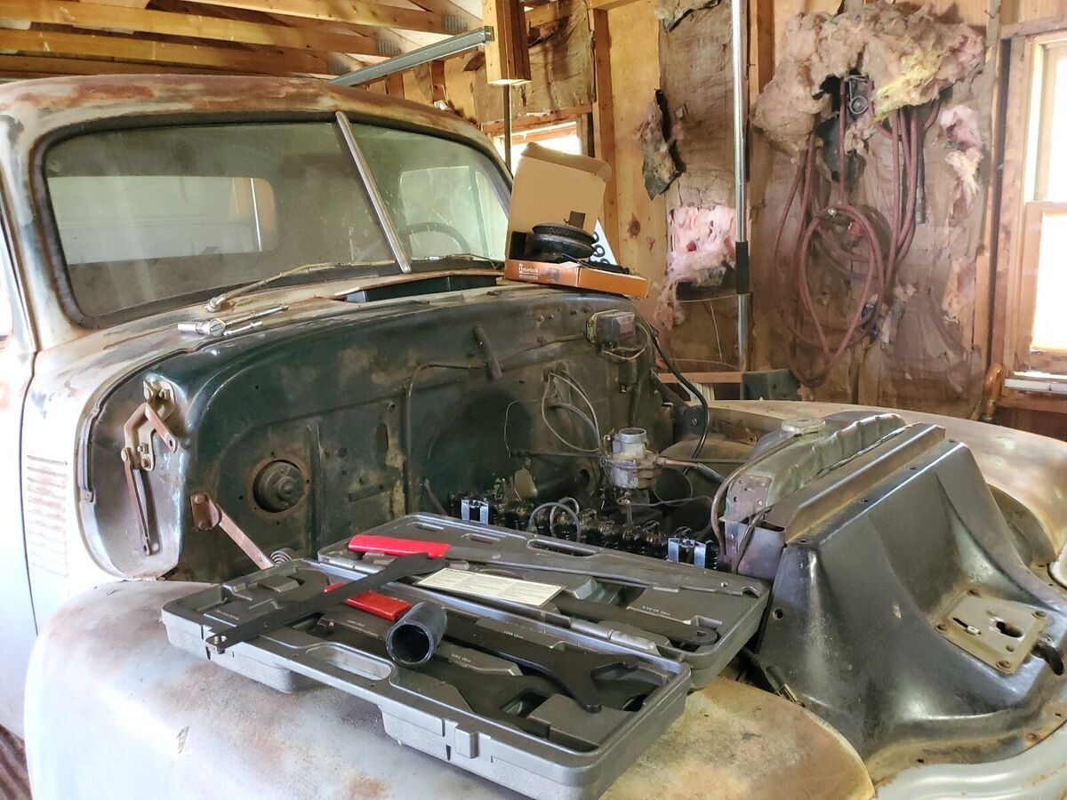 1951 chevrolet 3100 pickup grey
