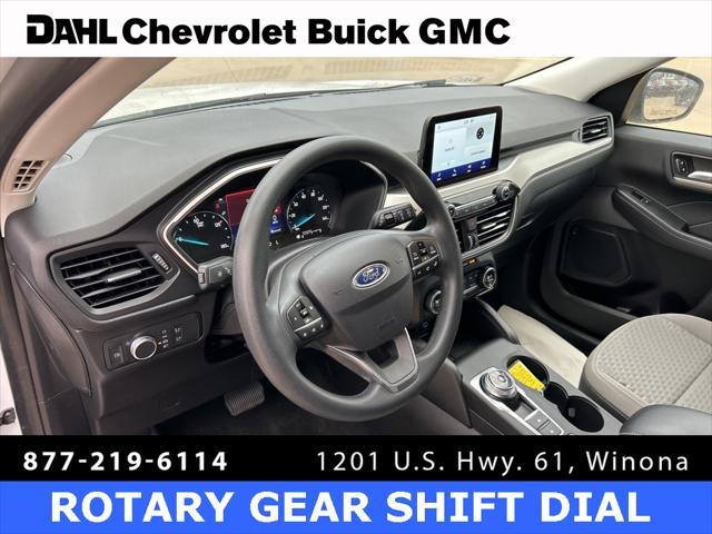 2021 ford escape se