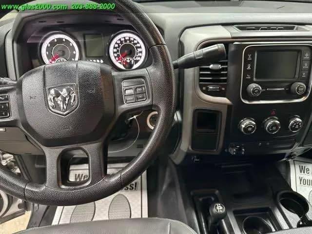 2016 ram 2500 crew cab tradesman pickup 4d 6 1/3 ft in new haven, connecticut