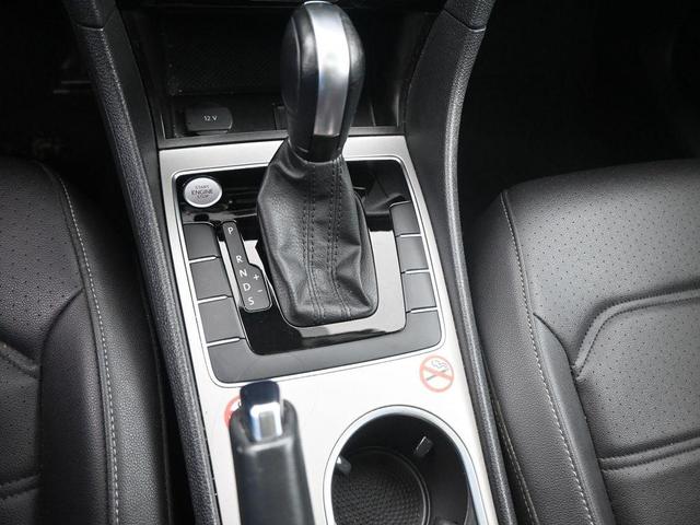 2022 volkswagen passat 2.0t se
