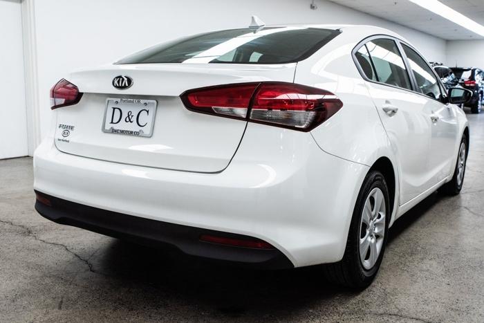 used 2017 kia forte lx sedan portland, or 97267 for sale in portland, oregon