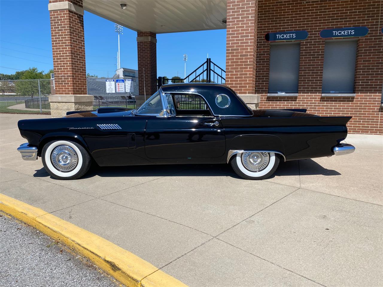1957 ford thunderbird