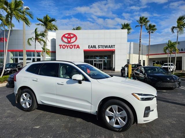 2022 volvo xc60 b5 momentum