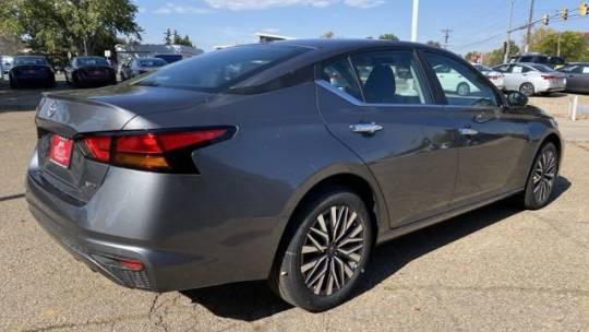 2025 Nissan Altima