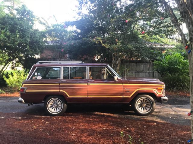 1983 jeep grand wagoneer restored