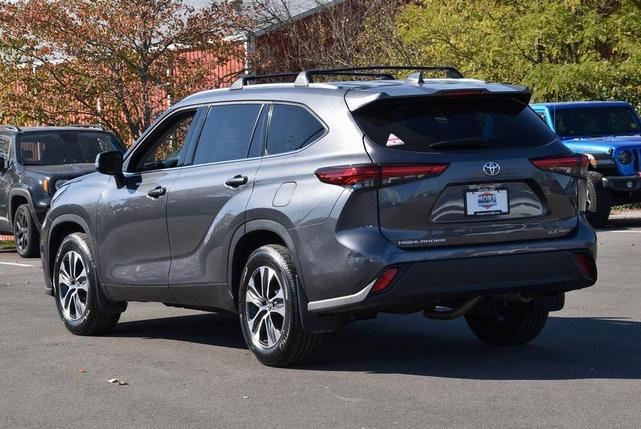 2021 toyota highlander xle