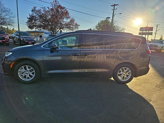 2022 chrysler pacifica touring-l