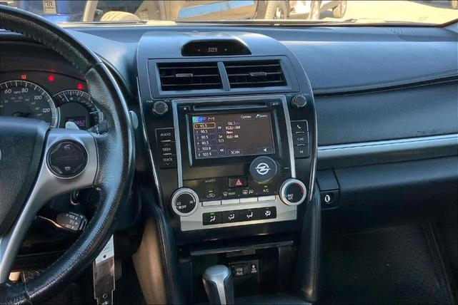 2012 toyota camry se