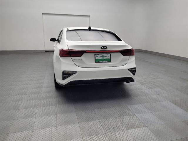 2021 kia forte lxs