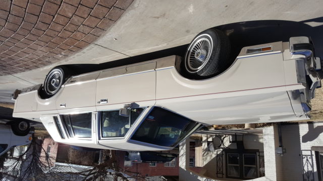 1983 lincoln town car restored plus another one needs to be completed