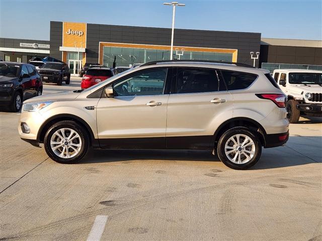 2018 ford escape se