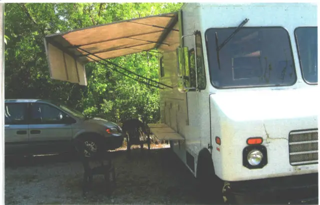 1992 isuzu npr 3.9l l4 turbo diesel box truck possible food truck or camper